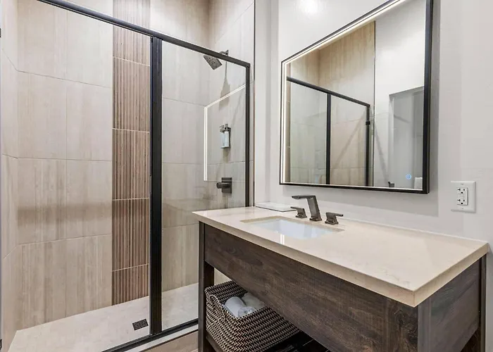Hotel Taawaki - Cottonwood